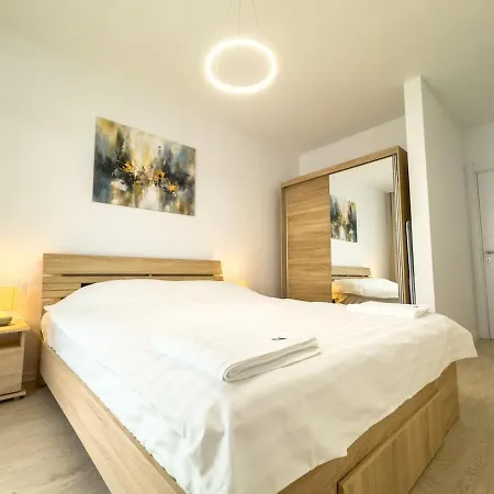 Dorian's Apartments-blvd Muncii 2